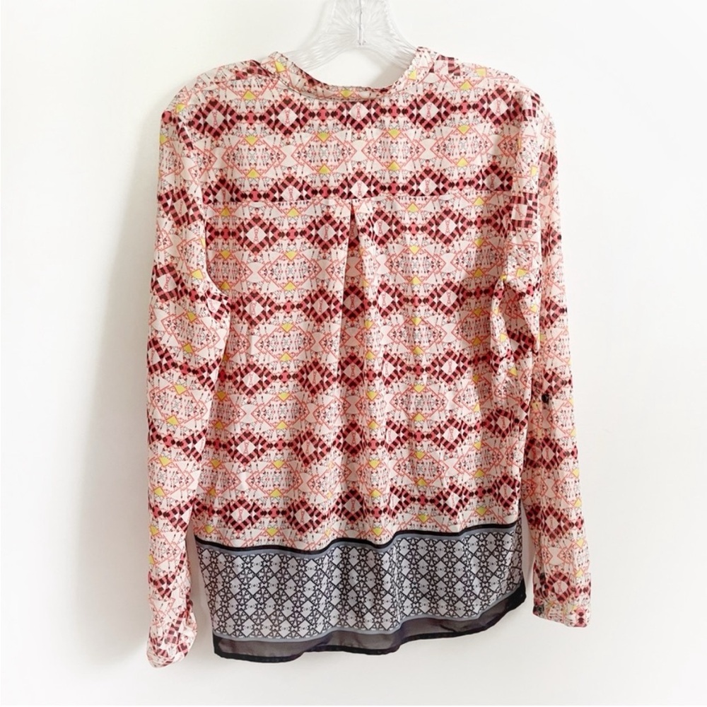 HD in Paris Anthropologie Kaveri shirt white red geometric pleated lightweight - Picture 10 of 10